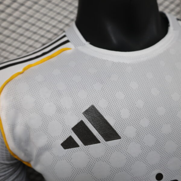 home Soccer jerseys  RealMadrid players 25-26